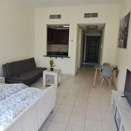 Dg83 Studio Flat, Close To The Gardens Metro Station 5 Min Walkable Apartment Dubai Exterior photo