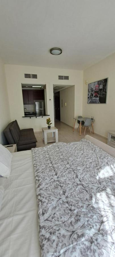 Dg83 Studio Flat, Close To The Gardens Metro Station 5 Min Walkable Apartment Dubai Exterior photo